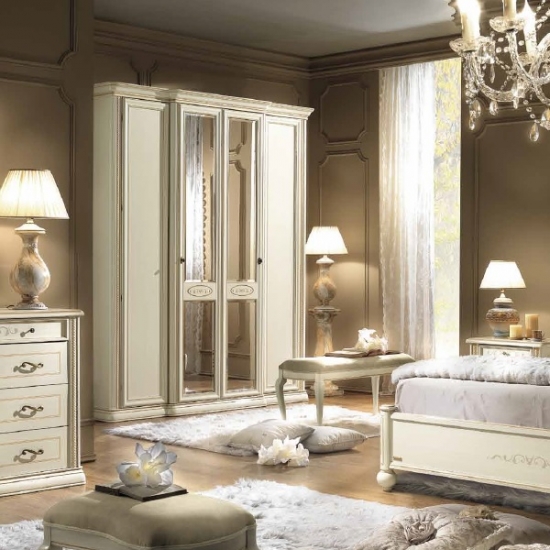 Siena elefántcsont fehér 4 ajtós tükrös hálószoba szekrény