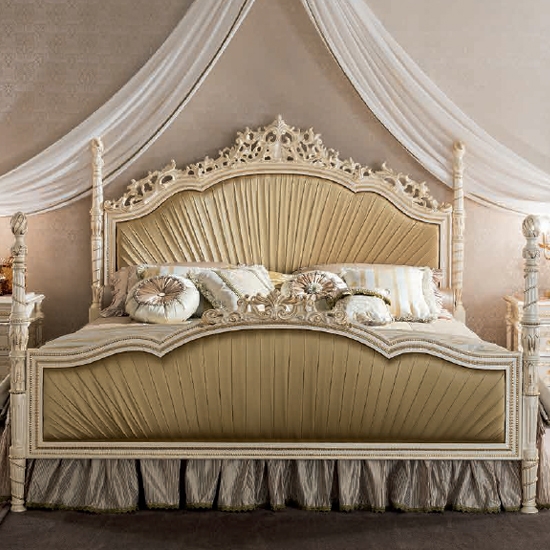 Luxus kétszemélyes ágy kárpitozott fejtámlával